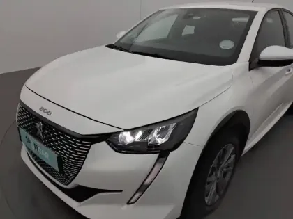 Photo 15 Peugeot 208  Electrique 50 kWh 136ch