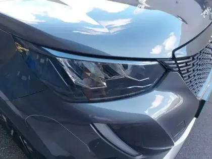 Photo 15 Peugeot 2008  PureTech 100 S&S BVM6