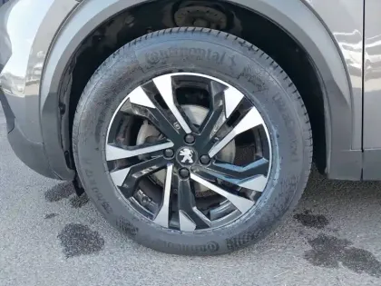 Photo 12 Peugeot 2008  PureTech 100 S&S BVM6