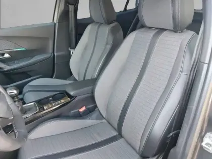 Photo 10 Peugeot 2008  PureTech 100 S&S BVM6