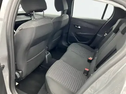 Photo 34 Peugeot 208  PureTech 75 S&S BVM5