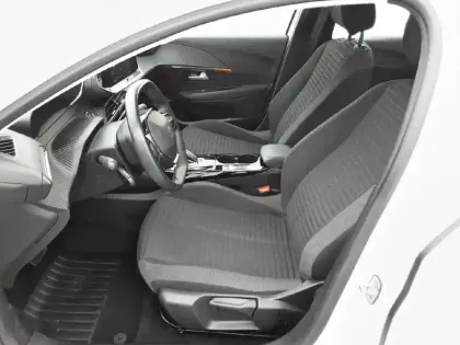 Photo 10 Peugeot 208  Electrique 50 kWh 136ch