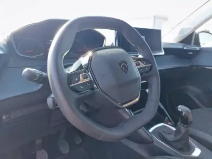 Photo 8 Peugeot 208  PureTech 75 S&S BVM5