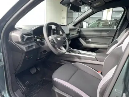 Photo 27 Dacia Bigster  Hybrid 155