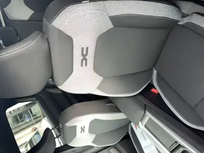 Photo 8 Dacia Bigster  Hybrid 155