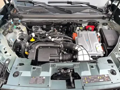 Photo 23 Dacia Bigster  Hybrid 155