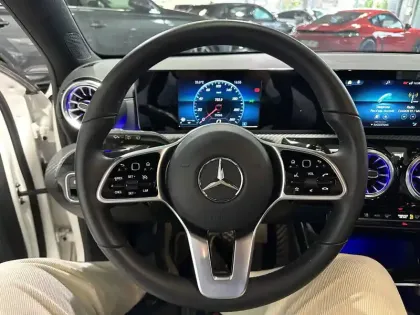 Photo 28 Mercedes Classe A  180 BM6