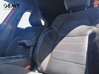 Photo 8 Renault Arkana  TCe 140 EDC FAP