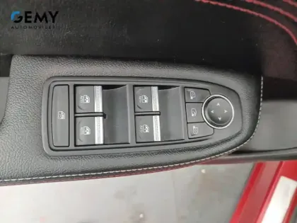 Photo 30 Renault Arkana  TCe 140 EDC FAP