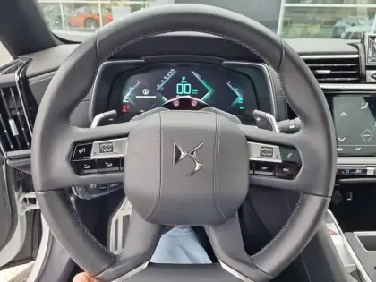 Photo 8 DS DS 9  Hybride E-Tense 250