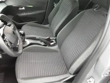 Photo 31 Peugeot 208  PureTech 75 S&S BVM5