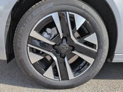 Photo 35 Peugeot 208  Hybrid 110 e-DCS6