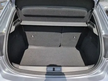 Photo 28 Peugeot 208  Hybrid 110 e-DCS6