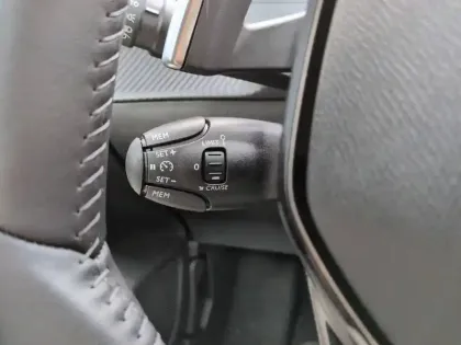 Photo 43 Peugeot 208  Hybrid 110 e-DCS6