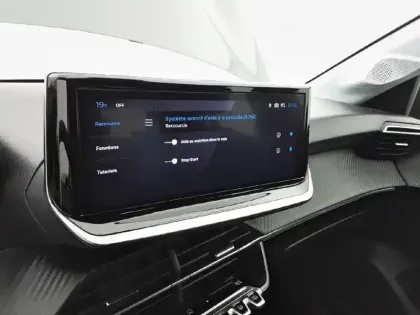 Photo 40 Peugeot 208  PureTech 75 S&S BVM5