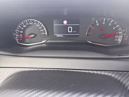 Photo 29 Peugeot 208  PureTech 75 S&S BVM5