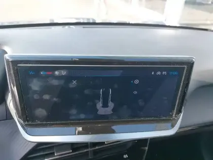 Photo 17 Peugeot 208  PureTech 75 S&S BVM5