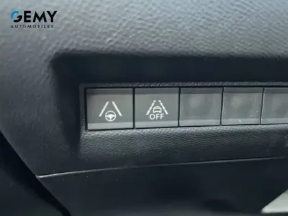 Photo 12 Peugeot 2008  Electrique 136 ch