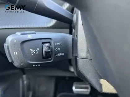 Photo 11 Peugeot 2008  Electrique 136 ch