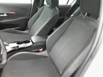 Photo 10 Peugeot 208  Electrique 50 kWh 136ch