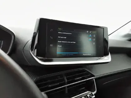 Photo 19 Peugeot 208  Electrique 50 kWh 136ch