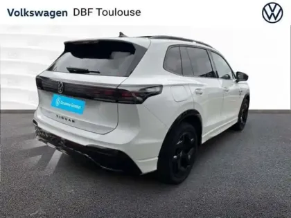 Photo 16 Volkswagen Tiguan NOUVEAU 1.5 EHYBRID 204CH DSG6 R