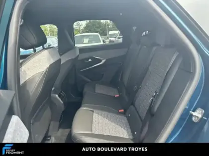 Photo 11 Peugeot 3008  1.2 Hybrid 145ch Allure e-DCS6
