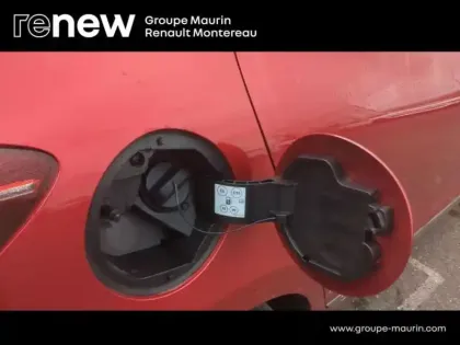 Photo 16 Renault Clio  1.6 E-Tech hybride 140ch Zen -21N