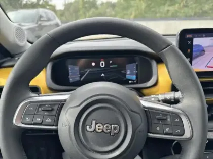 Photo 9 Jeep Avenger  Electrique 156ch 115kW 1st Edition