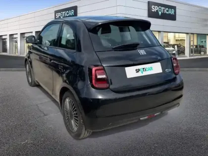 Photo 5 Fiat 500  3+1 e 118ch Icône