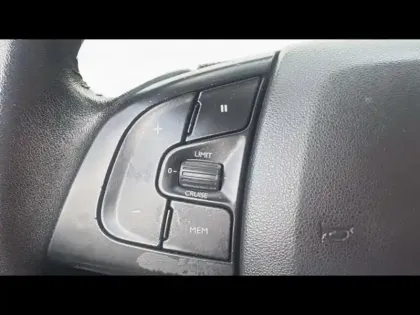 Photo 13 Citroën C4 Cactus  PureTech 130ch S&S Shine