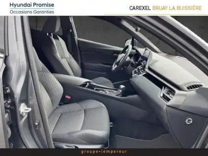 Photo 8 Toyota C-HR  2.0 Hybride 184ch Design Ultimate E-CVT