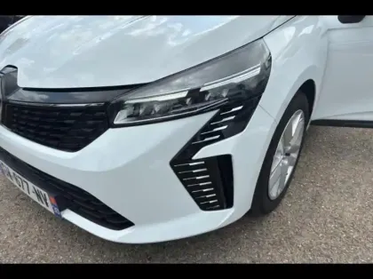 Photo 14 Renault Clio  1.6 E-Tech 145ch full hybrid Evolution - 24