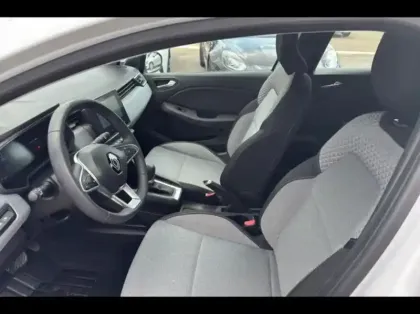 Photo 12 Renault Clio  1.6 E-Tech 145ch full hybrid Evolution - 24