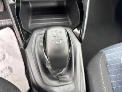 Photo 23 Peugeot 208  PureTech 75 S&S BVM5 Like