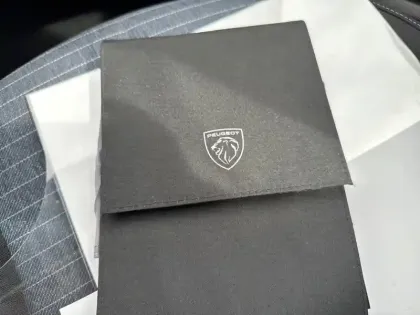 Photo 15 Peugeot 208  PureTech 75 S&S BVM5 Like