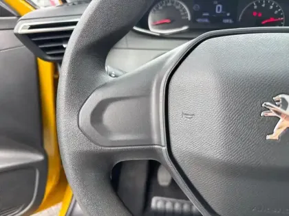 Photo 18 Peugeot 208  PureTech 75 S&S BVM5 Like