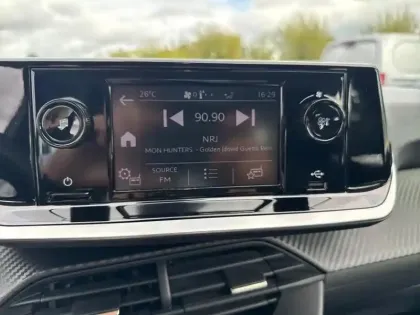 Photo 25 Peugeot 208  PureTech 75 S&S BVM5 Like