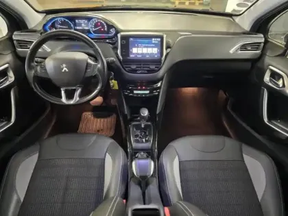 Photo 7 Peugeot 2008  1.2 PureTech 110ch Allure S&S EAT6