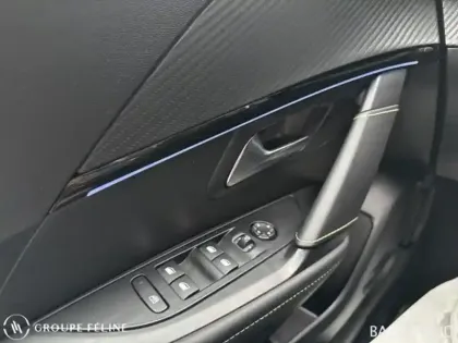 Photo 12 Peugeot 208  1.2 Hybrid 110ch GT e-DCS6