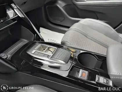 Photo 11 Peugeot 208  1.2 Hybrid 110ch GT e-DCS6