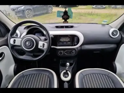 Photo 8 Renault Twingo  E-Tech Electric Techno R80 Achat Intégral