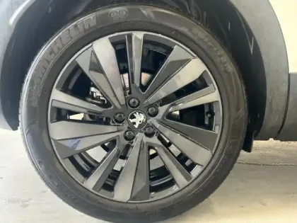 Photo 6 Peugeot 3008  HYBRID 225ch GT e-EAT8