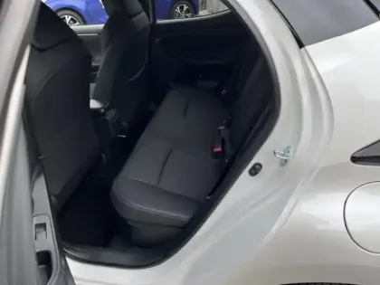 Photo 12 Toyota Yaris Gén. IV Ph1 NG Collection 5