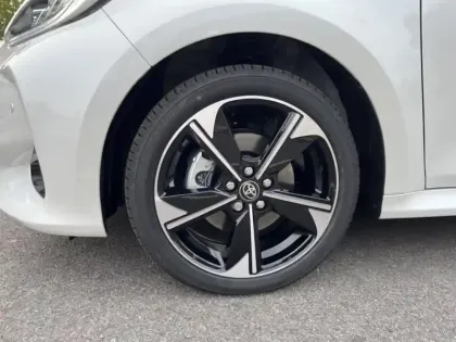 Photo 8 Toyota Yaris Gén. IV Ph1 NG Collection 5