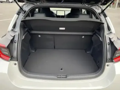 Photo 9 Toyota Yaris Gén. IV Ph1 NG Collection 5