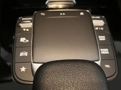 Photo 16 Mercedes Classe A 200 d AMG Line