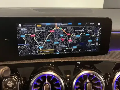 Photo 10 Mercedes Classe A 200 d AMG Line