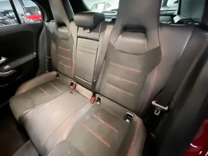 Photo 14 Mercedes Classe A 200 d AMG Line