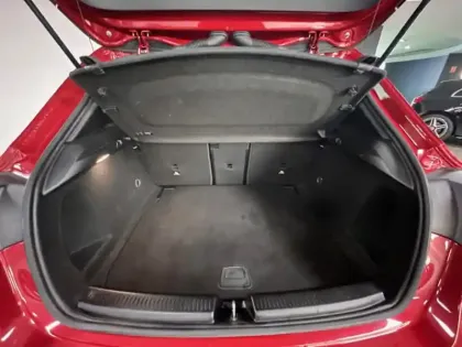 Photo 15 Mercedes Classe A 200 d AMG Line